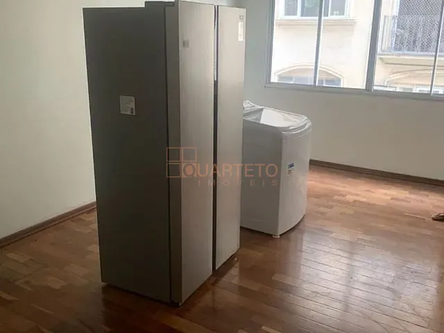 Apartamento 3 quartos e 2 banheiros, à venda, no bairro Itaim Bibi em São Paulo