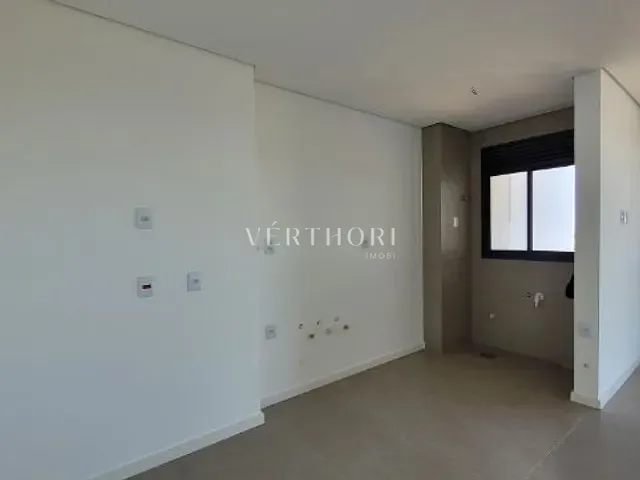Apartamento 2 quartos e 2 banheiros, à venda, no bairro Gleba Fazenda Palhano em Londrina