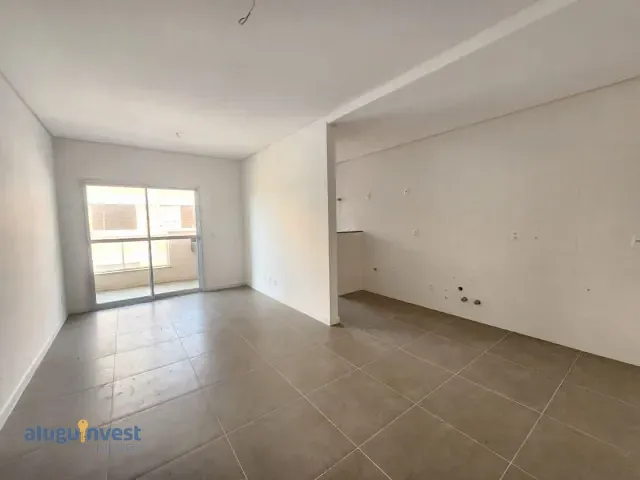 Apartamento 1 quarto e 1 banheiro, à venda, no bairro Vargem Grande em Florianópolis