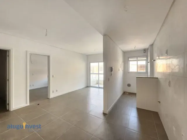 Apartamento 1 quarto e 1 banheiro, à venda, no bairro Vargem Grande em Florianópolis