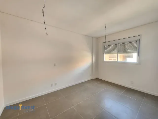 Apartamento 1 quarto e 1 banheiro, à venda, no bairro Vargem Grande em Florianópolis
