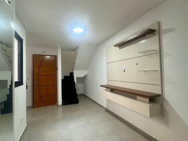 Apartamento 2 quartos e 3 banheiros, para alugar, no bairro Vila Pires em Santo André