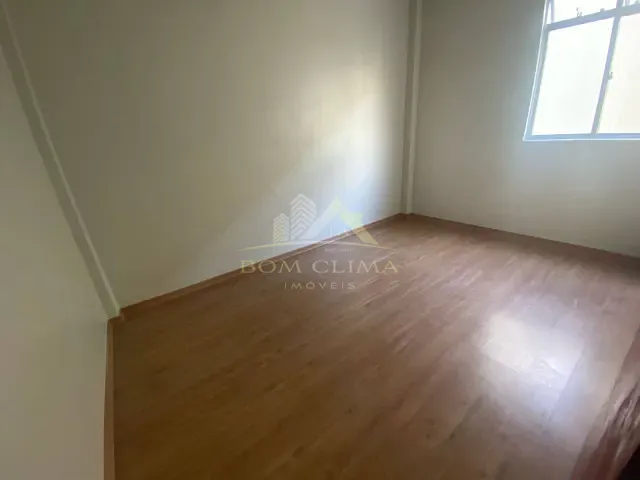 Apartamento com 73m² 3 quartos e 1 banheiro, para alugar, no bairro Bandeirantes em Juiz de Fora