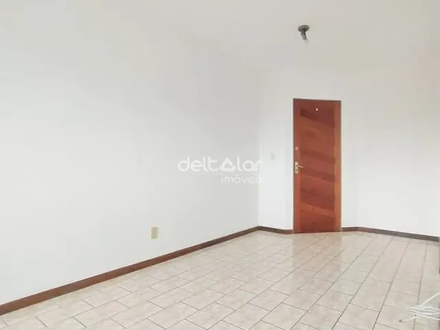 Apartamento com 50m² 2 quartos e 1 banheiro, para alugar, no bairro Candelária em Belo Horizonte