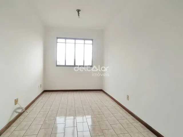 Apartamento com 50m² 2 quartos e 1 banheiro, para alugar, no bairro Candelária em Belo Horizonte