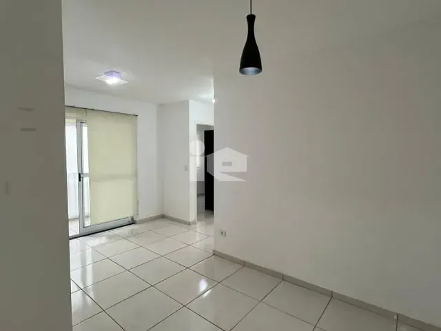 Apartamento 2 quartos e 1 banheiro, à venda ou para alugar, no bairro Centro em Rolândia