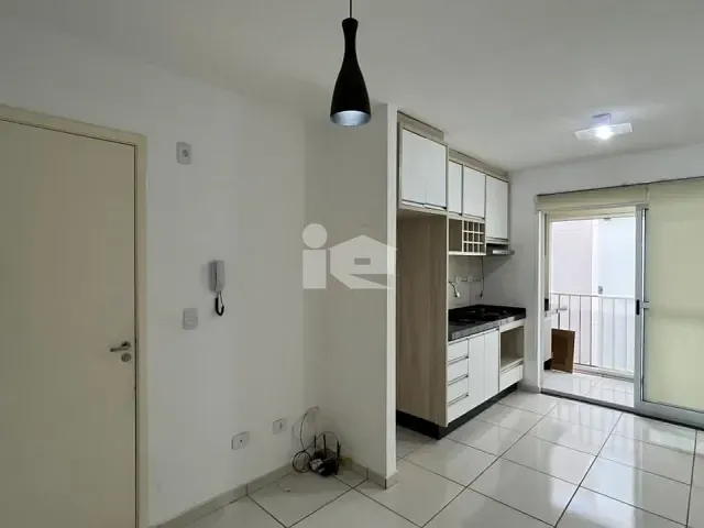Apartamento 2 quartos e 1 banheiro, à venda ou para alugar, no bairro Centro em Rolândia