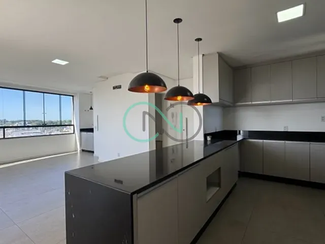 Apartamento com 186m² 3 quartos e 4 banheiros, à venda ou para alugar, no bairro Centenário em Avenida Mauá