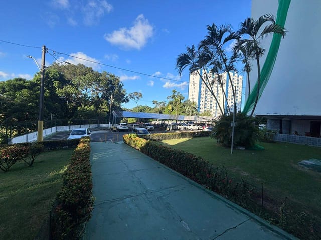Apartamento 2 quartos e 2 banheiros, para alugar, no bairro Paralela em Salvador