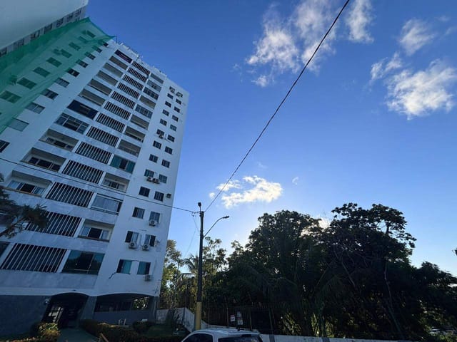 Apartamento 2 quartos e 2 banheiros, para alugar, no bairro Paralela em Salvador