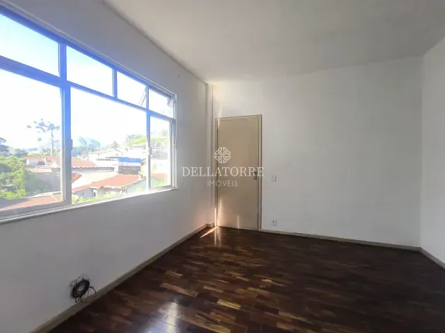 Apartamento 1 quarto e 2 banheiros, à venda, no bairro Nossa Senhora de Fátima em Teresópolis