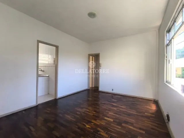 Apartamento 1 quarto e 2 banheiros, à venda, no bairro Nossa Senhora de Fátima em Teresópolis