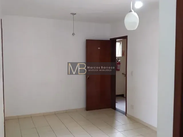 Apartamento 3 quartos e 2 banheiros, à venda, no bairro Centro em Londrina