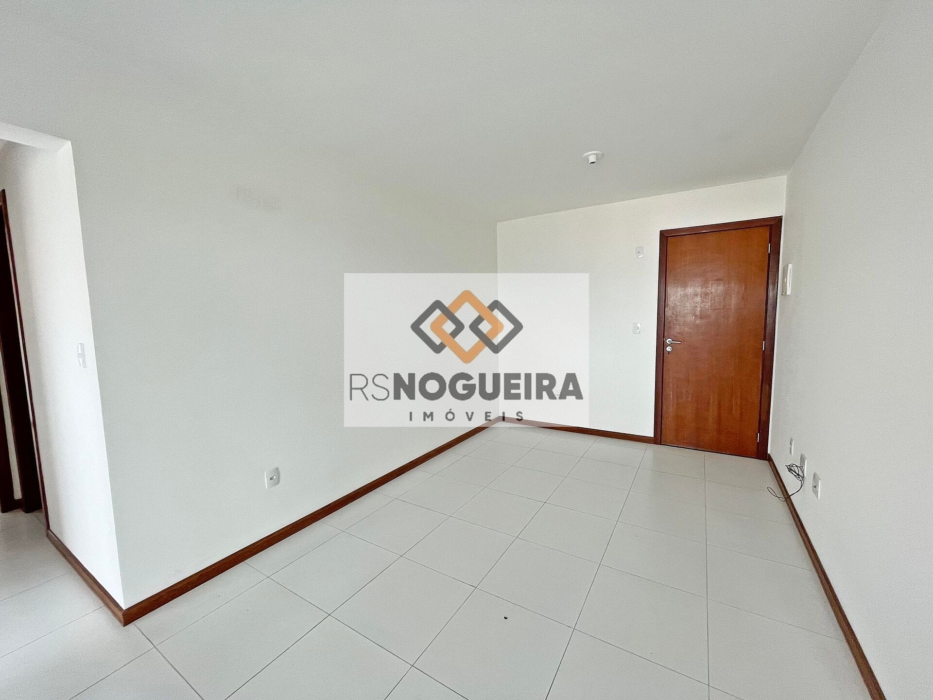 Apartamento à venda com 2 quartos, 10m² - Foto 4