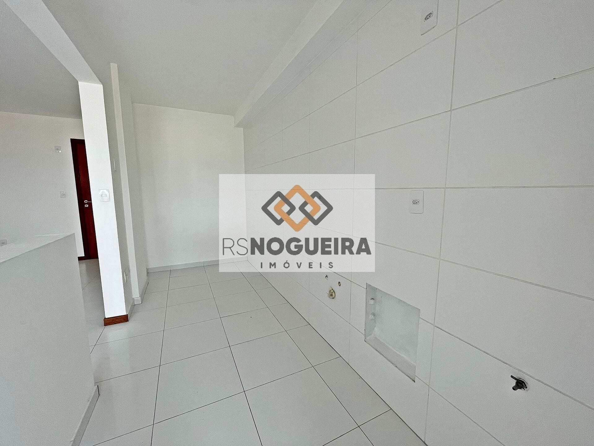 Apartamento à venda com 2 quartos, 10m² - Foto 9