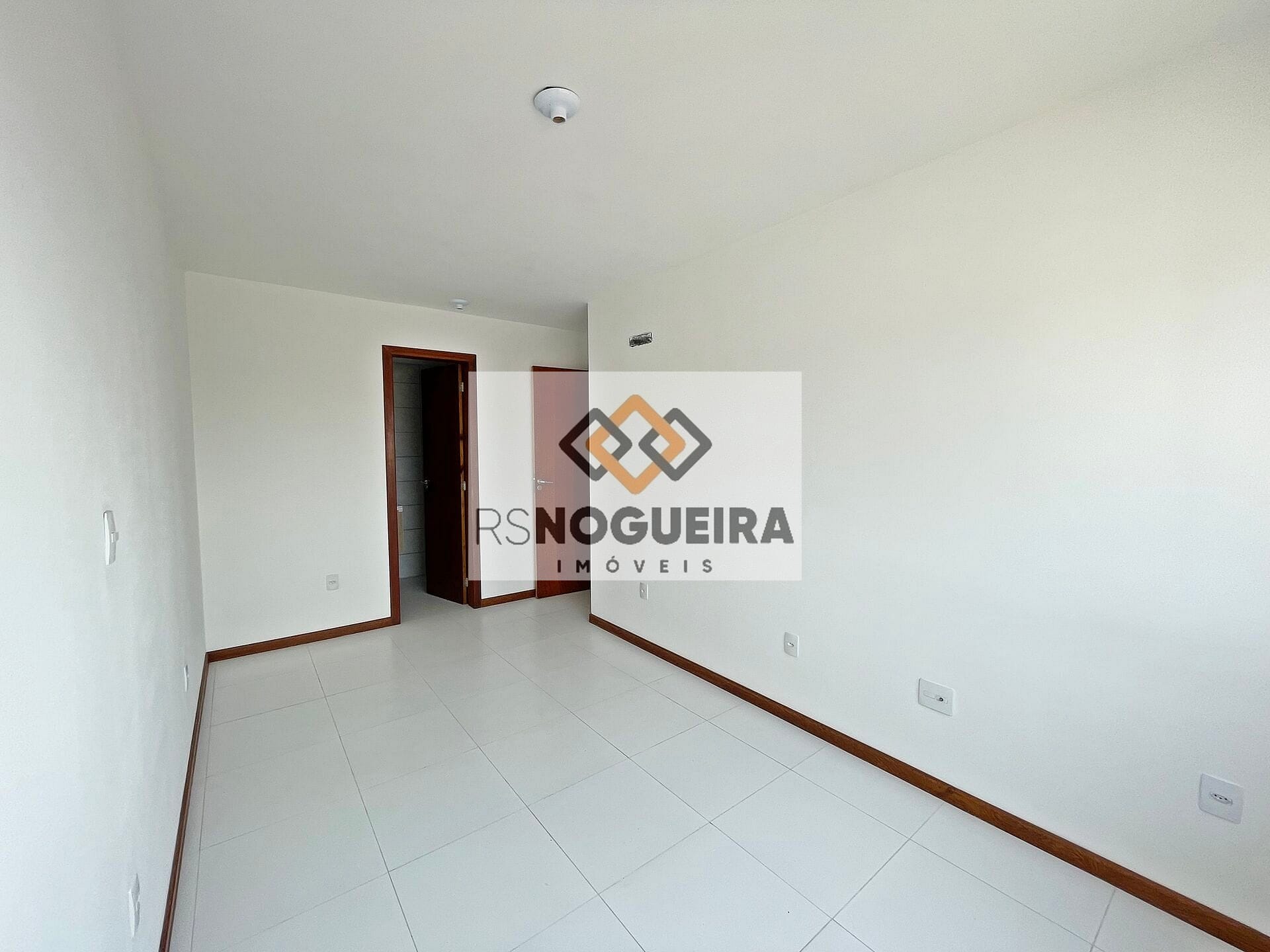 Apartamento à venda com 2 quartos, 10m² - Foto 13