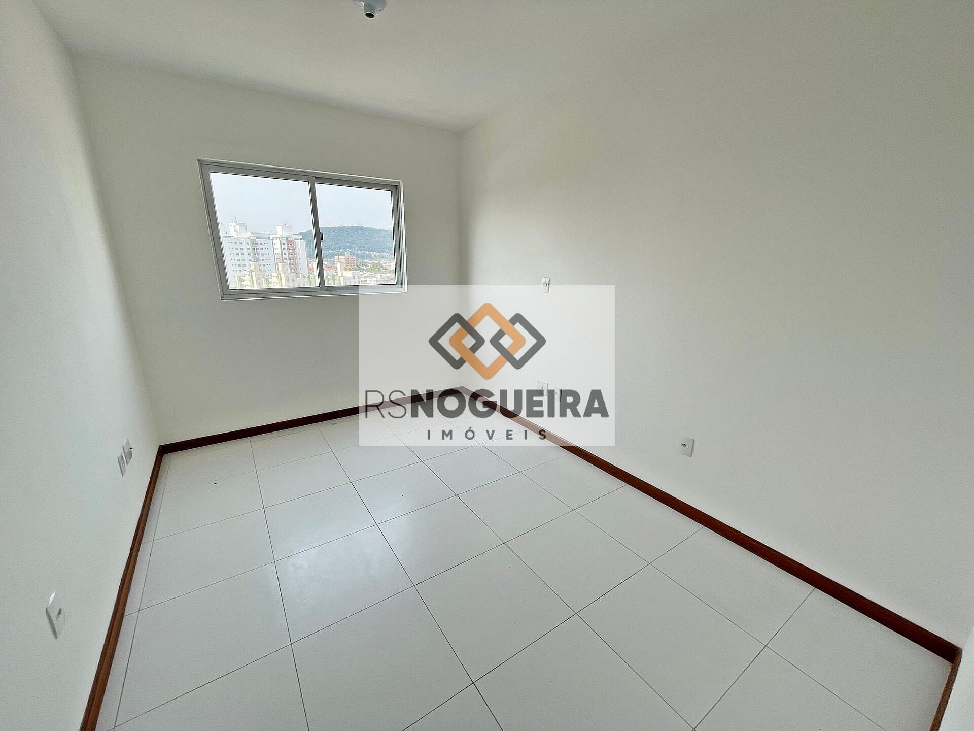 Apartamento à venda com 2 quartos, 10m² - Foto 7