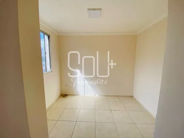 Apartamento 2 quartos e 1 banheiro, à venda, no bairro Pajuçara em Natal