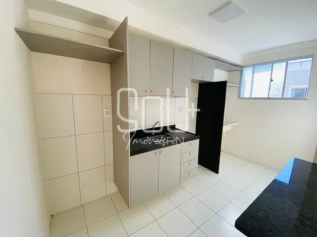 Apartamento 2 quartos e 1 banheiro, à venda, no bairro Pajuçara em Natal