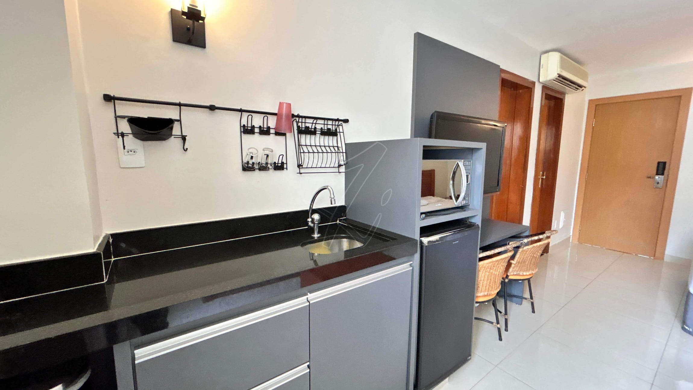Apartamento à venda com 1 quarto, 42m² - Foto 6