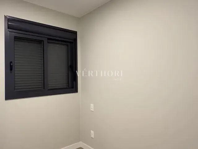 Apartamento 2 quartos e 2 banheiros, à venda, no bairro Gleba Fazenda Palhano em Londrina