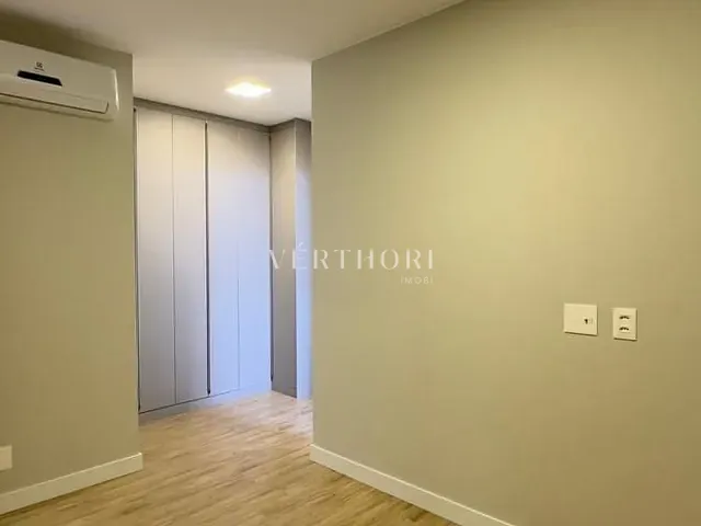 Apartamento 2 quartos e 2 banheiros, à venda, no bairro Gleba Fazenda Palhano em Londrina