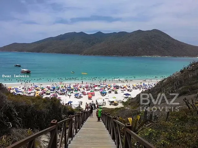 Apartamento com 66m² 1 quarto e 1 banheiro, à venda, no bairro Praia do Pontal em Arraial do Cabo