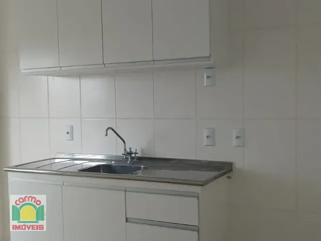 Apartamento 2 quartos e 2 banheiros, para alugar, no bairro Cidade Jardim em Anápolis