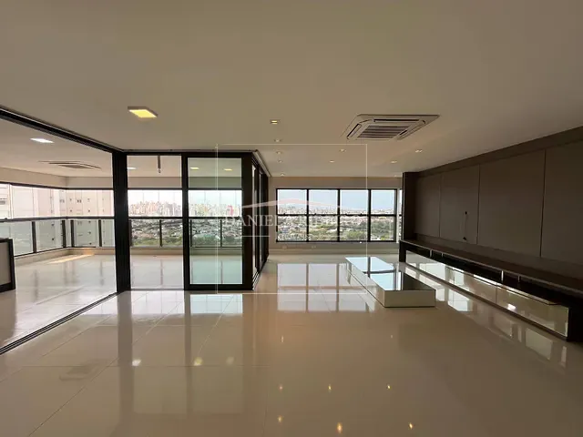 Apartamento 4 quartos e 5 banheiros, à venda, no bairro Santa Rosa em Londrina