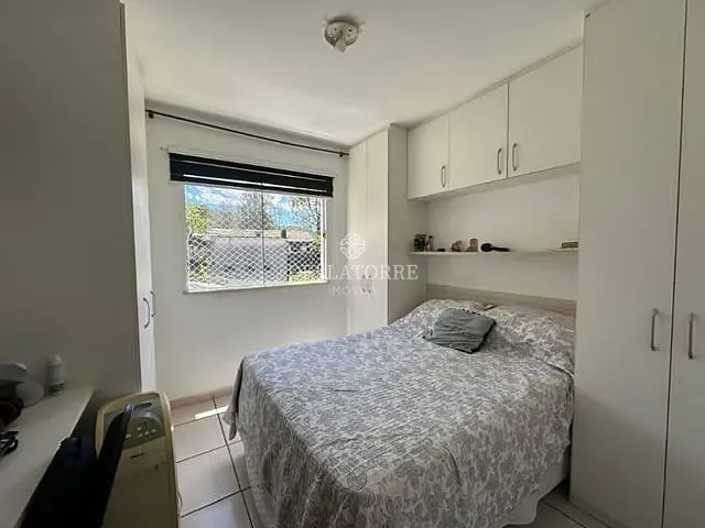 Apartamento 2 quartos e 1 banheiro, à venda, no bairro São Pedro em Teresópolis