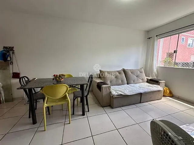 Apartamento 2 quartos e 1 banheiro, à venda, no bairro São Pedro em Teresópolis
