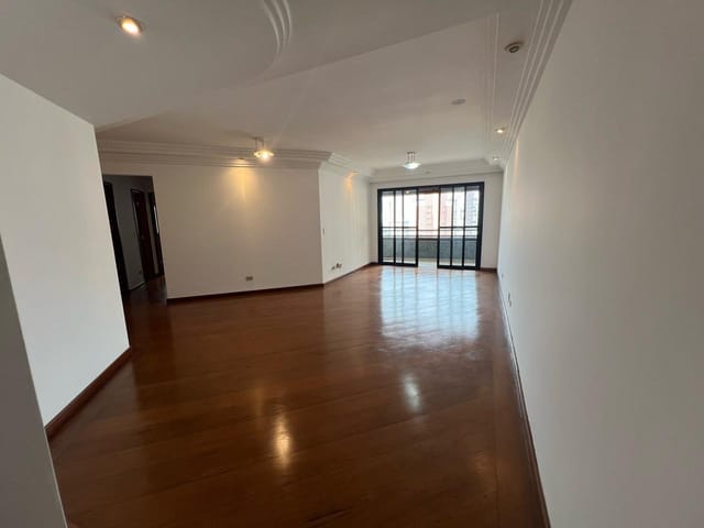 Foto do Apartamento - Amplo Apartamento com 3 Dormitórios à Venda na Chácara Inglesa | Paulista Imóveis.