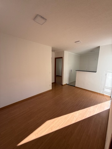 Apartamento 2 quartos e 1 banheiro, à venda ou para alugar, no bairro Chácaras Granja Pousada del Rey em Santa Luzia