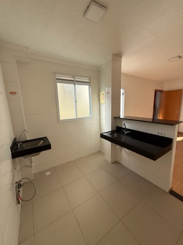Apartamento 2 quartos e 1 banheiro, à venda ou para alugar, no bairro Chácaras Granja Pousada del Rey em Santa Luzia