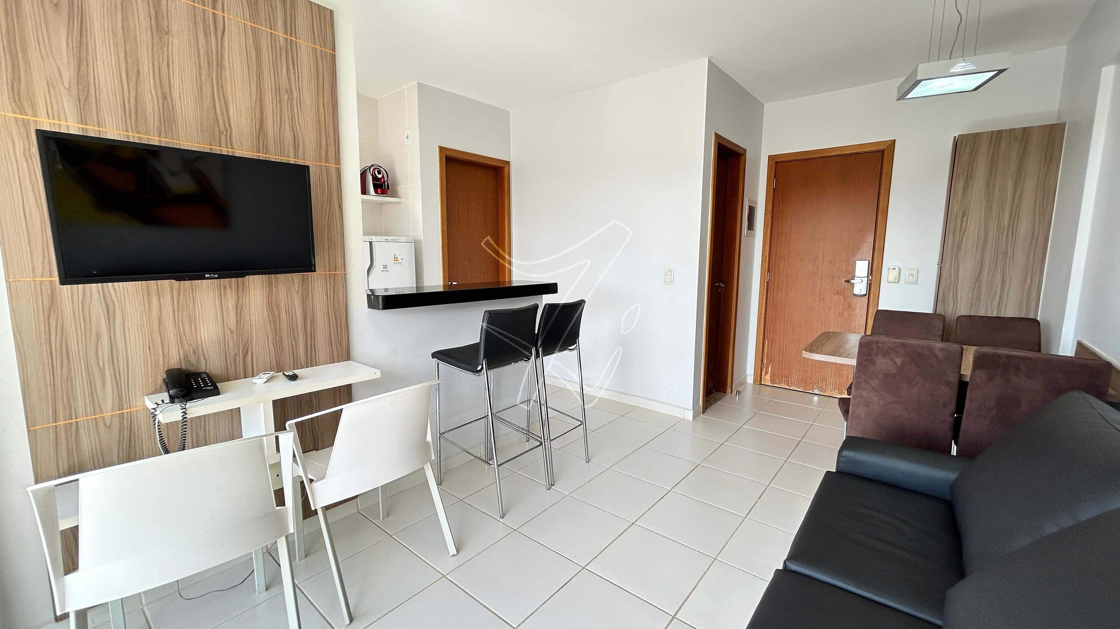 Apartamento à venda com 1 quarto, 44m² - Foto 2