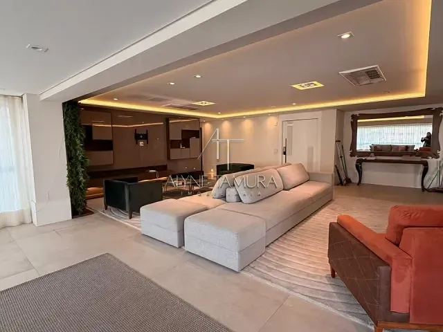 Apartamento com 304m² 4 quartos e 6 banheiros, para alugar, no bairro Santo Antônio em São Caetano do Sul