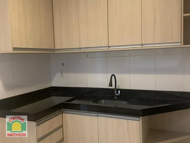 Apartamento 3 quartos e 2 banheiros, para alugar, no bairro Cidade Jardim em Anápolis