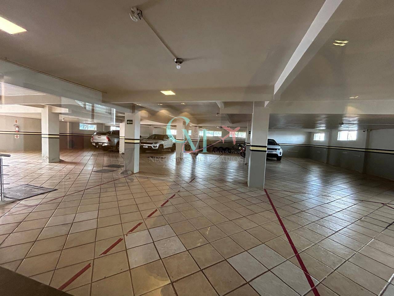 Apartamento à venda com 3 quartos, 208m² - Foto 29