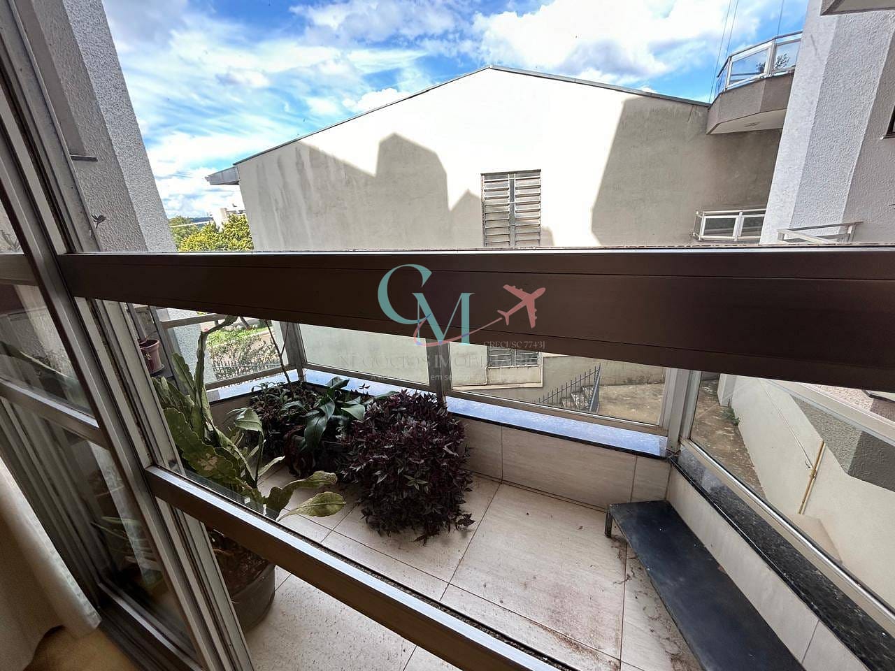 Apartamento à venda com 3 quartos, 208m² - Foto 12