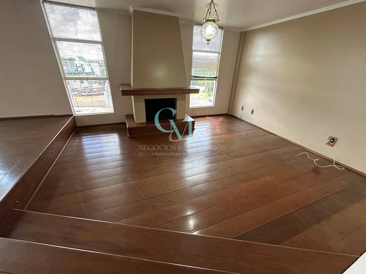 Apartamento à venda com 3 quartos, 208m² - Foto 2