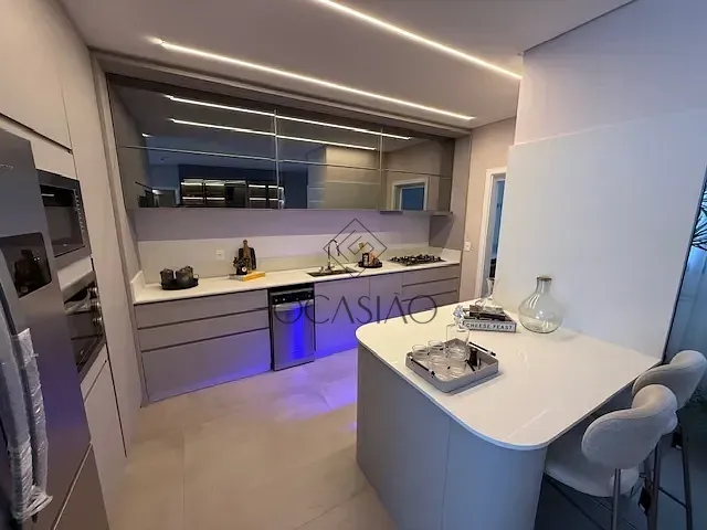 Apartamento com 149m² 4 quartos e 4 banheiros, à venda, no bairro Centro em Balneário Camboriú