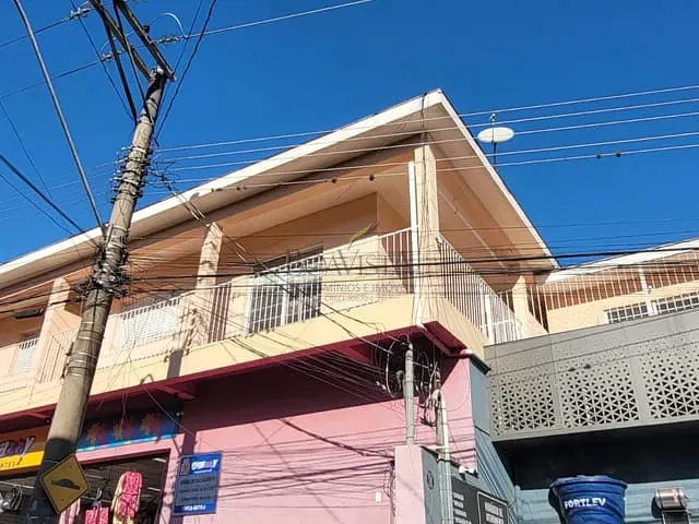 Apartamento 2 quartos e 1 banheiro, para alugar, no bairro Centro em Piracaia