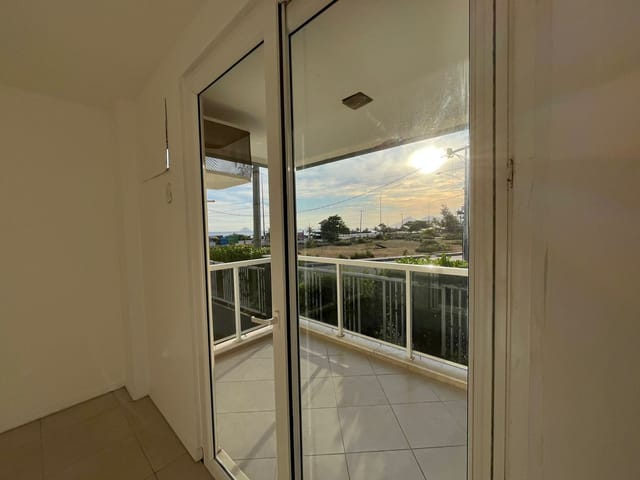 Apartamento 3 quartos e 3 banheiros, para alugar, no bairro Piratininga em Niterói