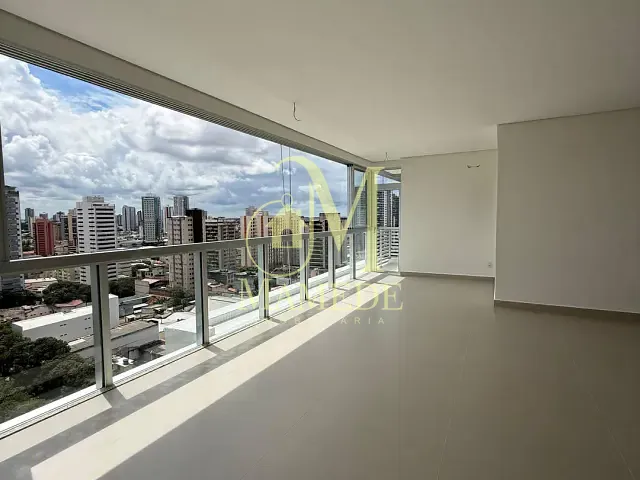 Apartamento 3 quartos e 4 banheiros, à venda ou para alugar, no bairro Batista Campos em Belém