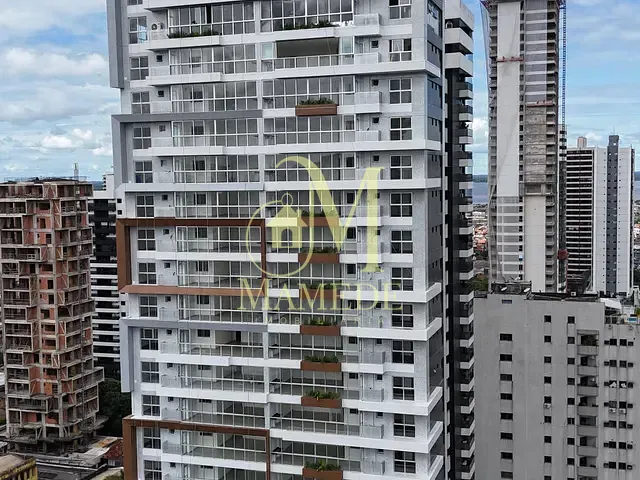 Apartamento 3 quartos e 4 banheiros, à venda ou para alugar, no bairro Batista Campos em Belém