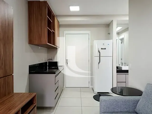 Apartamento 1 quarto e 1 banheiro, para alugar, no bairro Cerqueira César em São Paulo
