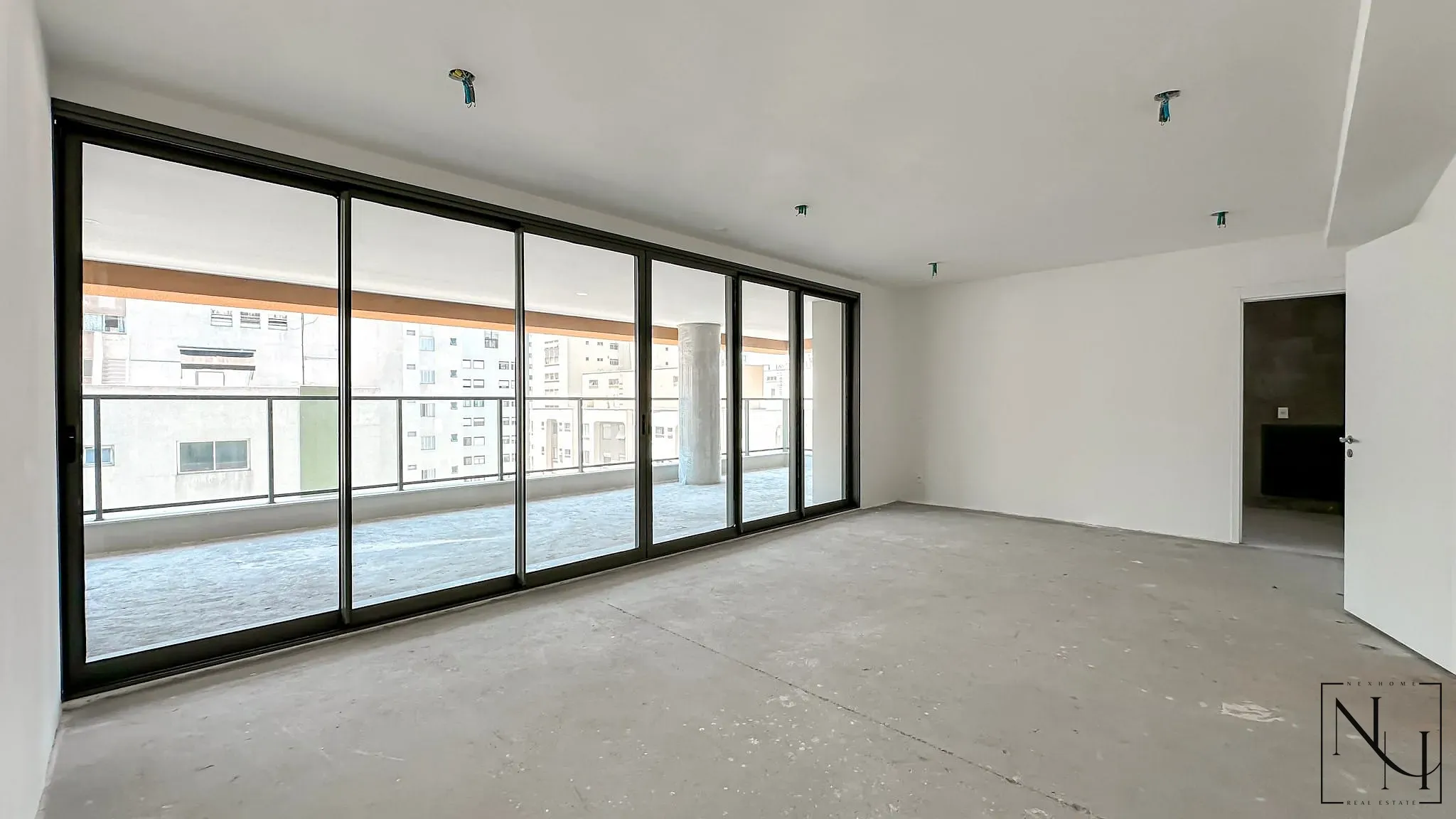 Apartamento, 4 quartos, 205 m² - Foto 2