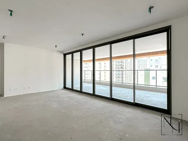 Apartamento com 205m² 4 quartos e 5 banheiros, à venda, no bairro Brooklin Paulista em São Paulo