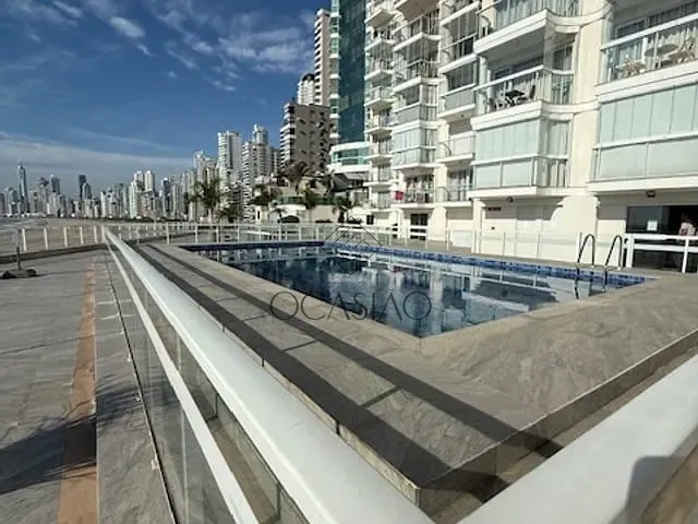 Apartamento com 100m² 2 quartos e 1 banheiro, à venda, no bairro Centro em Balneário Camboriú