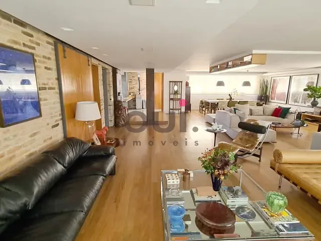 Apartamento 3 quartos e 5 banheiros, à venda, no bairro Itaim Bibi em São Paulo